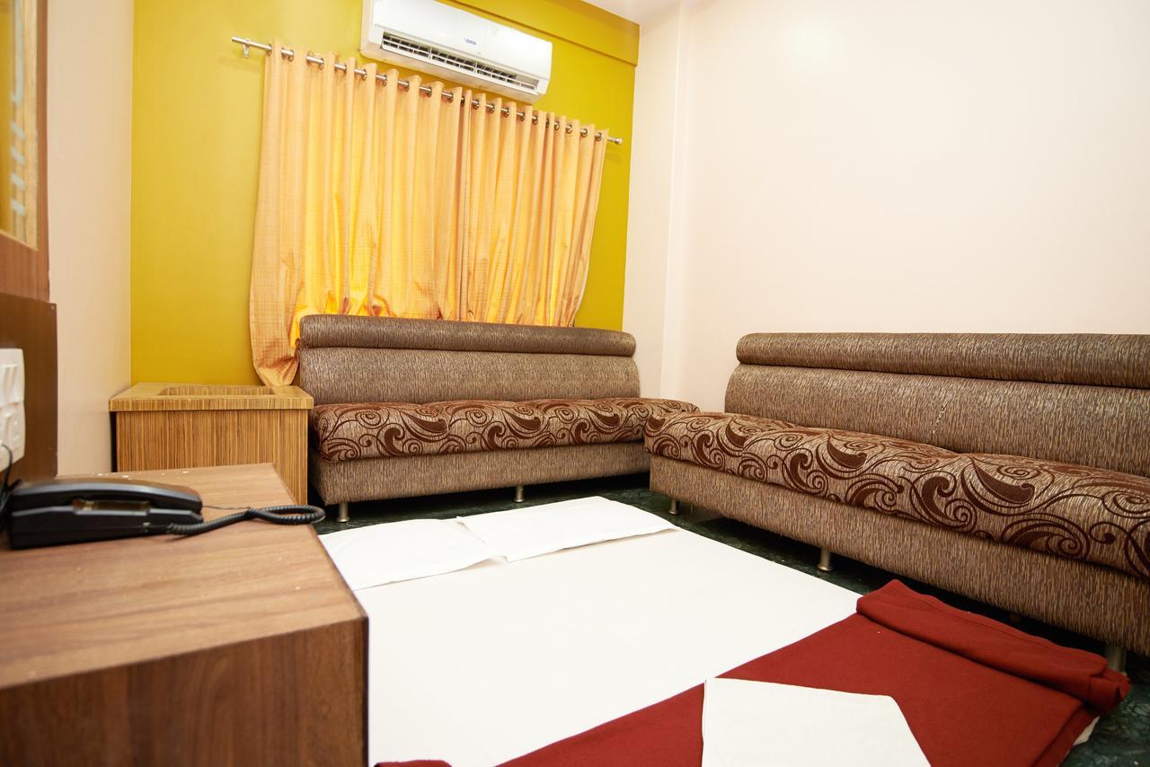 Hotel Three G Shirdi Exterior photo